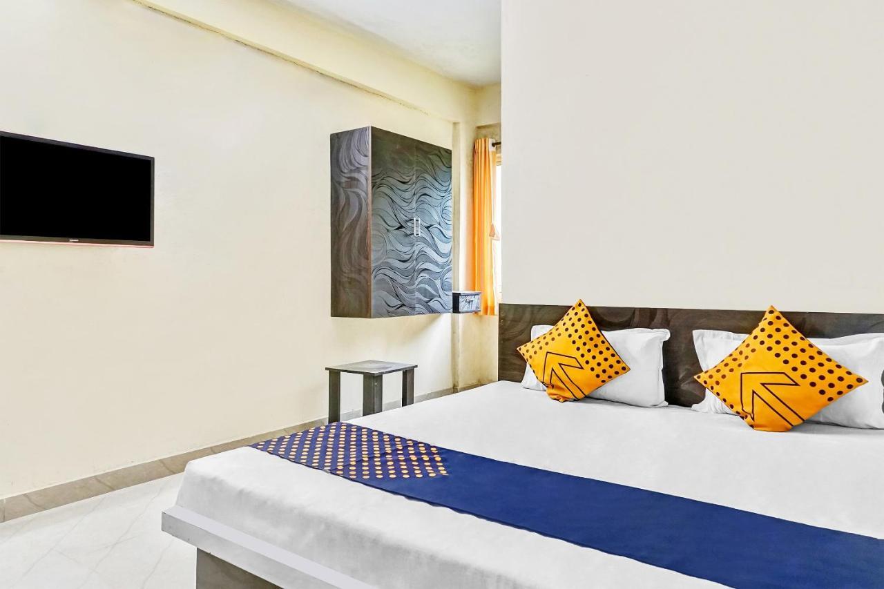 Spot On 81689 New Saiba Lodging Pune Exterior foto