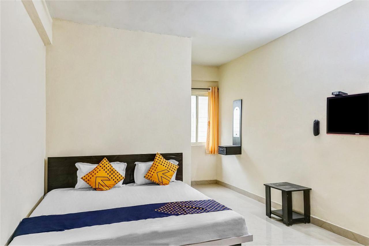 Spot On 81689 New Saiba Lodging Pune Exterior foto