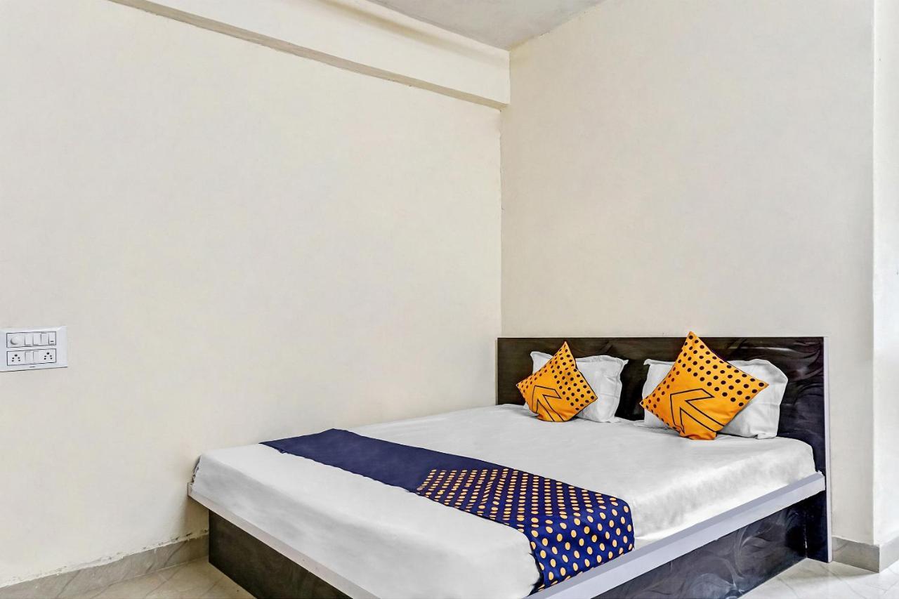 Spot On 81689 New Saiba Lodging Pune Exterior foto